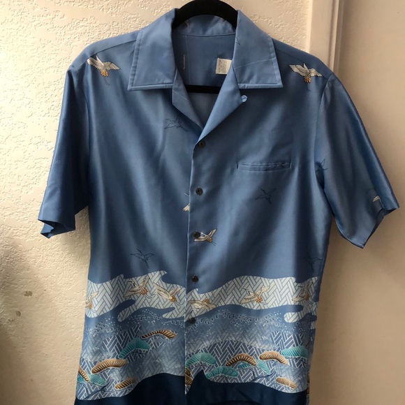 Unknown Brand Medium Polyester Button Down Aloha Shirt With Pocket - Picture 1 of 4